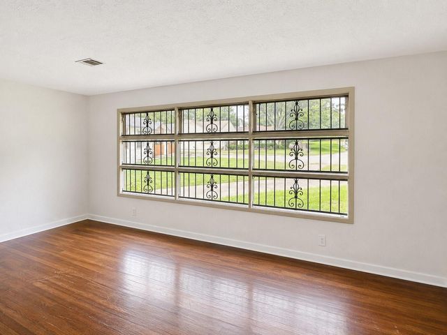 5522 Nassau Road, Houston, TX 77021