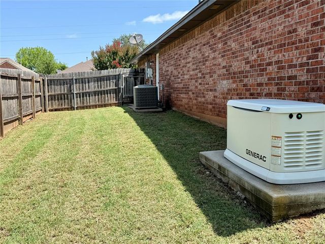 620 Woodbriar Road, Noble, OK 73068
