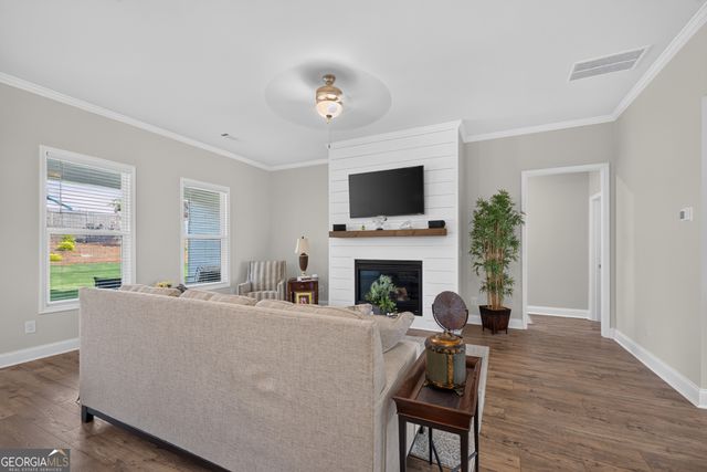 134 Oakdale Road, Jefferson, GA 30549