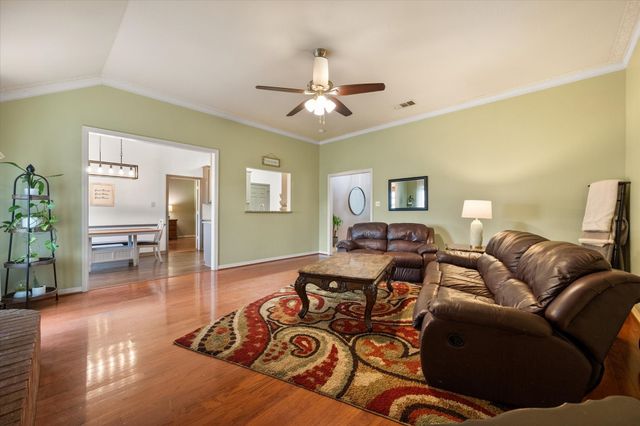 906 S Ward Street, Italy, TX 76651