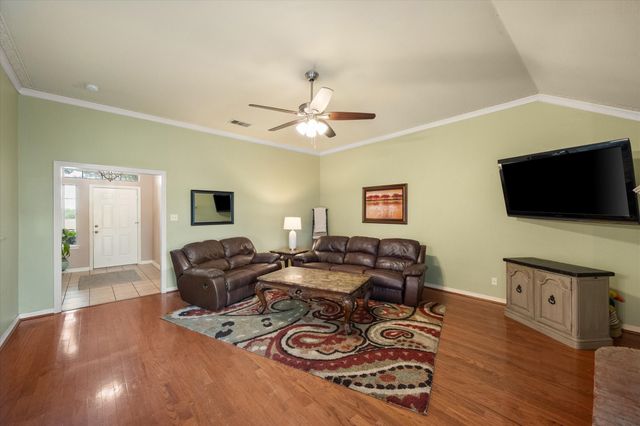 906 S Ward Street, Italy, TX 76651