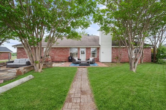 906 S Ward Street, Italy, TX 76651