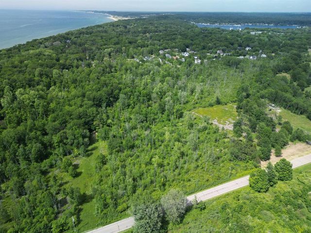 00 Wiley Road, Saugatuck, MI 49453