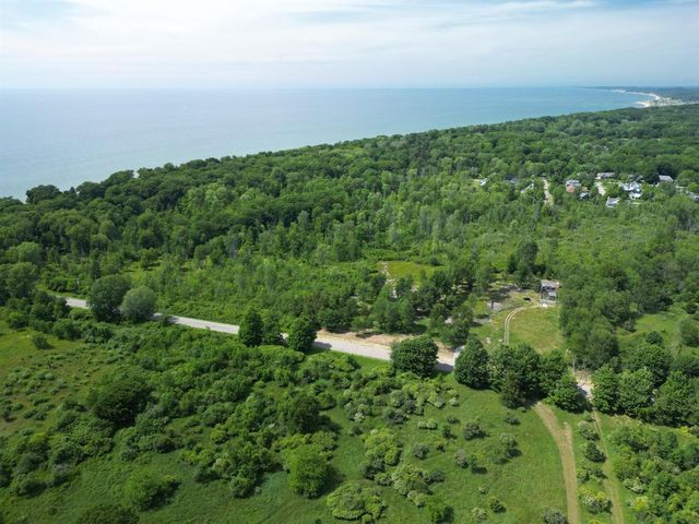 00 Wiley Road, Saugatuck, MI 49453