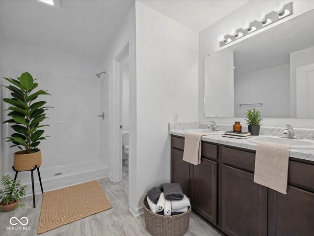 7615 SEBASTIAN Place, Indianapolis, IN 46239