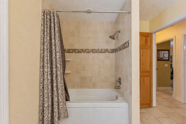 3533 SPRINGVILLE DRIVE, Valrico, FL 33596