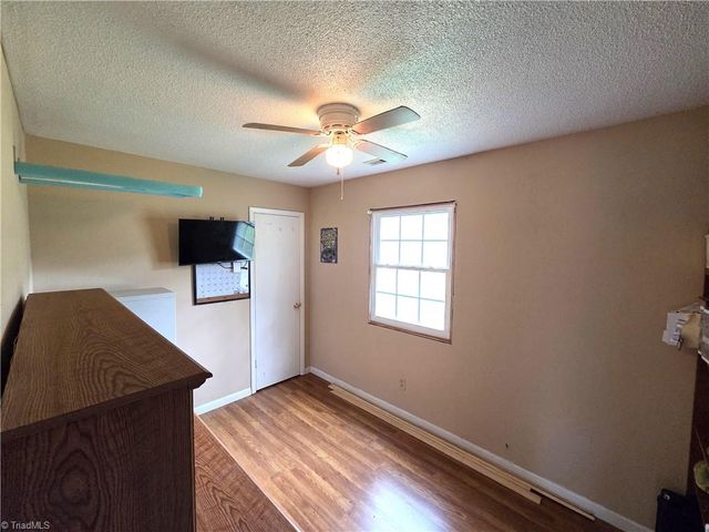 117 Locust Road, King, NC 27021