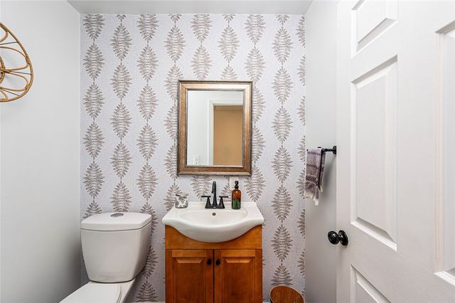 2149 KINGVIEW, Upper Tyrone Twp, PA 15683