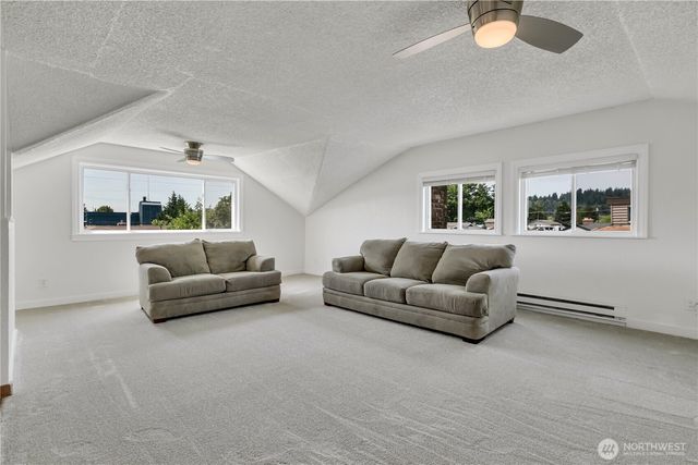 137 Wayne Avenue, Pacific, WA 98047