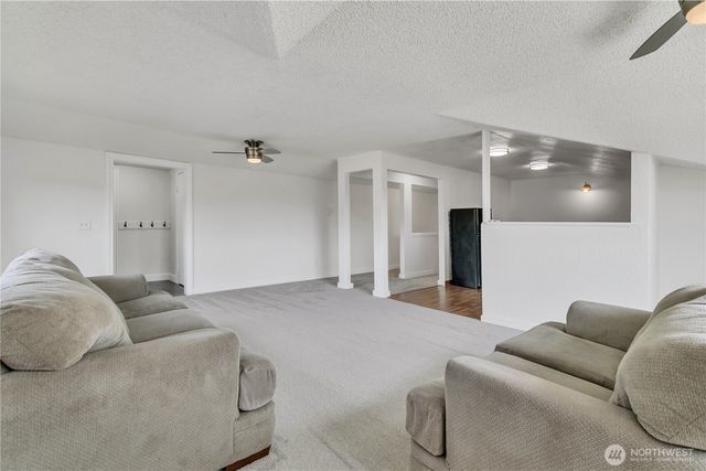 137 Wayne Avenue, Pacific, WA 98047