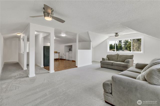 137 Wayne Avenue, Pacific, WA 98047