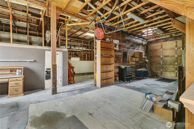137 Wayne Avenue, Pacific, WA 98047