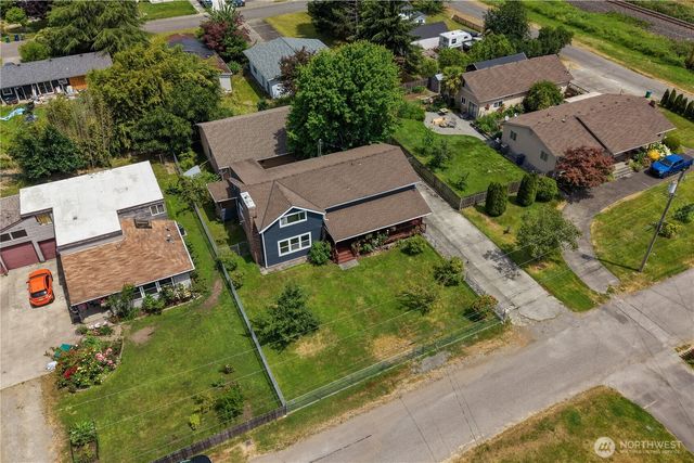 137 Wayne Avenue, Pacific, WA 98047