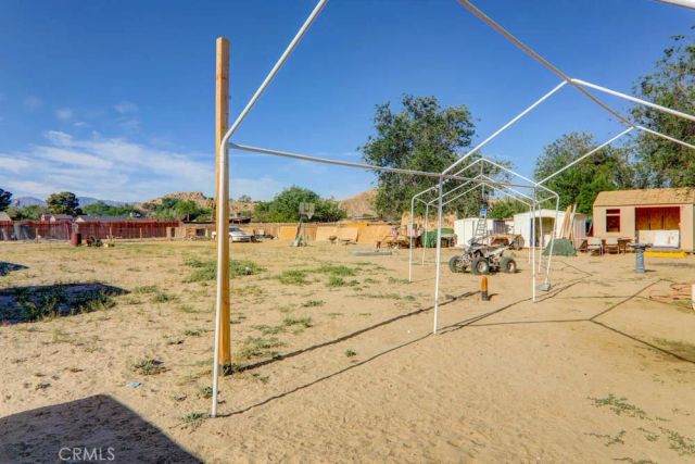 17152 Schollview Avenue, Palmdale, CA 93591