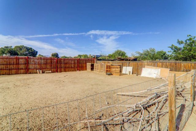 17152 Schollview Avenue, Palmdale, CA 93591