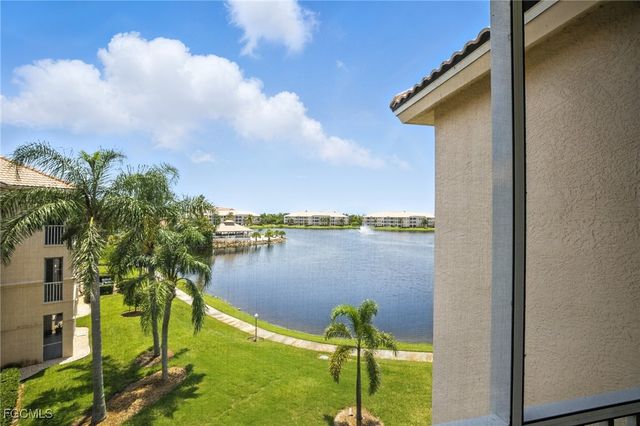 17020 Willowcrest WAY 301, Fort Myers, FL 33908