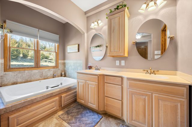 210 Marina Cove Court, Polk City, IA 50226