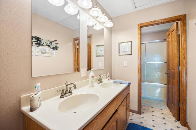 210 Marina Cove Court, Polk City, IA 50226