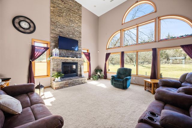 210 Marina Cove Court, Polk City, IA 50226