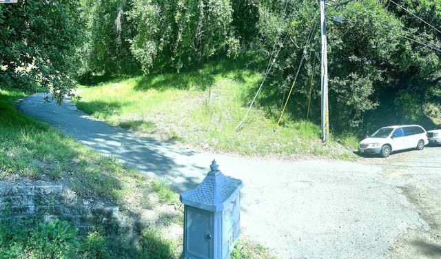 0 Willowbank Ct, Oakland, CA 94611