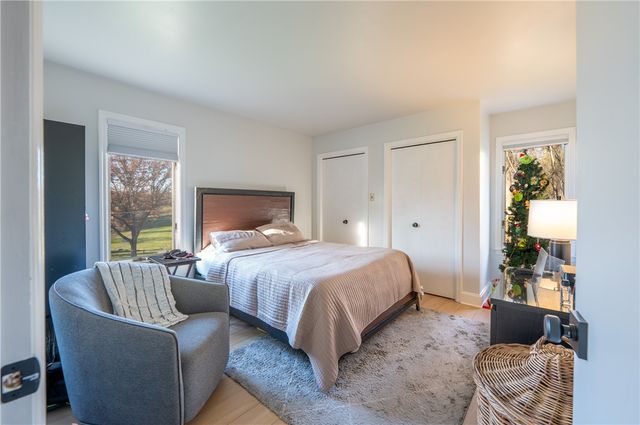 550 Locust Valley Rd, Hempfield Twp, PA 15601
