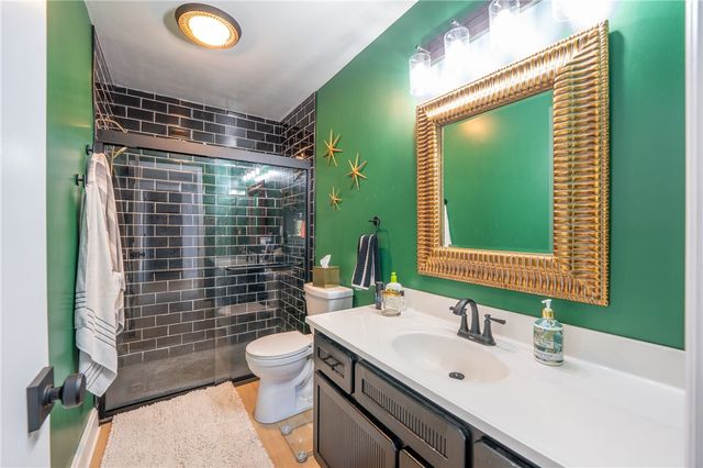 550 Locust Valley Rd, Hempfield Twp, PA 15601