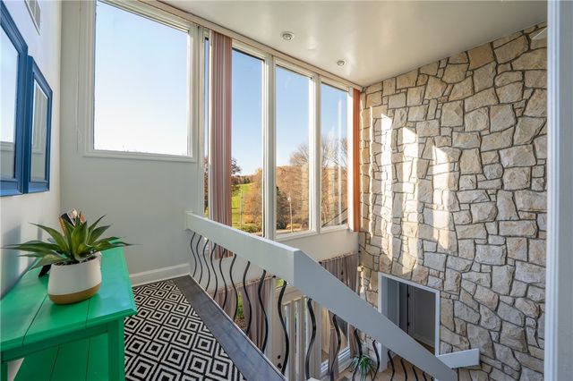 550 Locust Valley Rd, Hempfield Twp, PA 15601