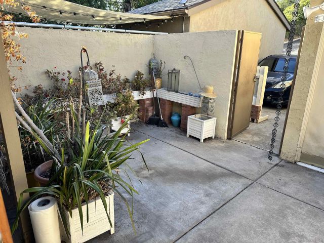 7700 Parkway Drive, La Mesa, CA 91942