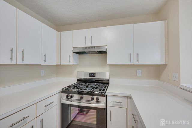 525 Edpas Road, New Brunswick, NJ 08901