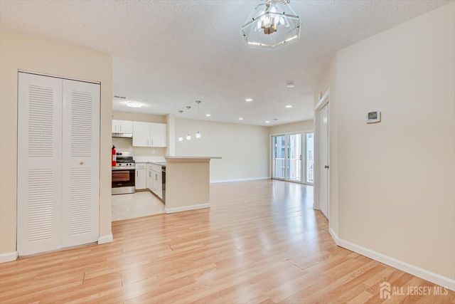 525 Edpas Road, New Brunswick, NJ 08901