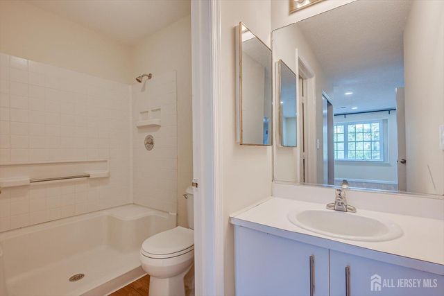 525 Edpas Road, New Brunswick, NJ 08901