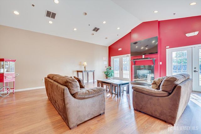 525 Edpas Road, New Brunswick, NJ 08901