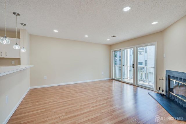 525 Edpas Road, New Brunswick, NJ 08901