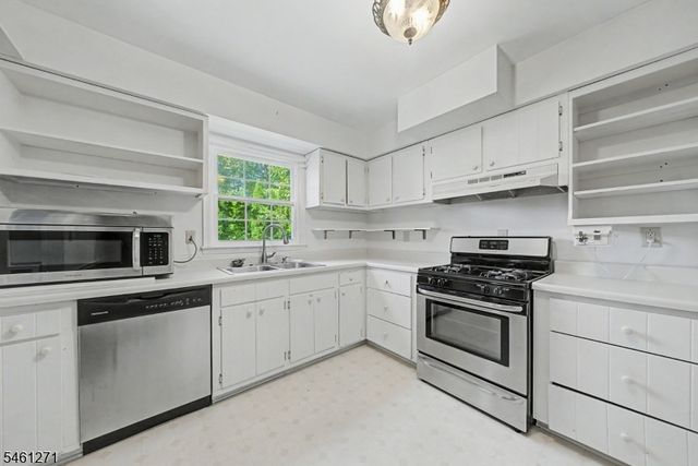 2 Arlyn Ln, Randolph Twp., NJ 07869