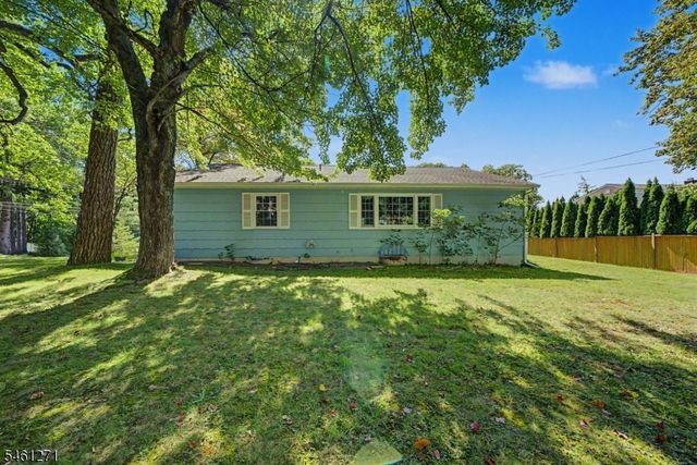 2 Arlyn Ln, Randolph Twp., NJ 07869
