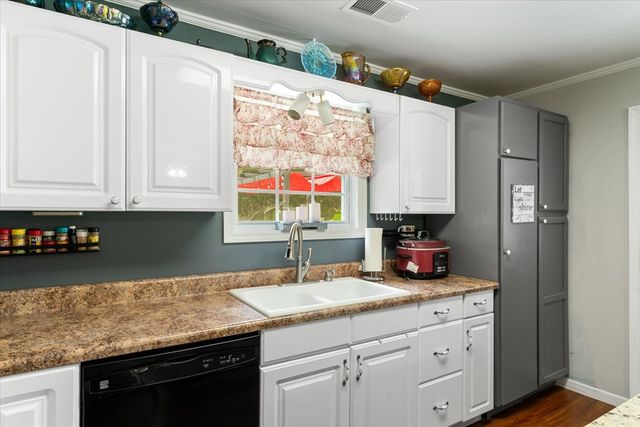 2151 Holly Creek Cool Springs Road, Chatsworth, GA 30705