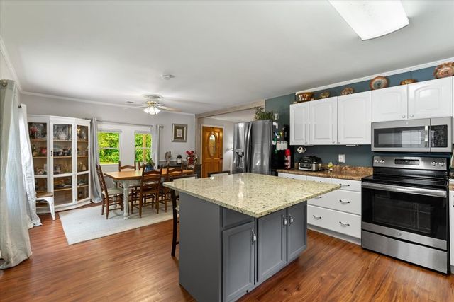 2151 Holly Creek Cool Springs Road, Chatsworth, GA 30705
