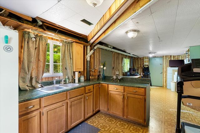 2151 Holly Creek Cool Springs Road, Chatsworth, GA 30705