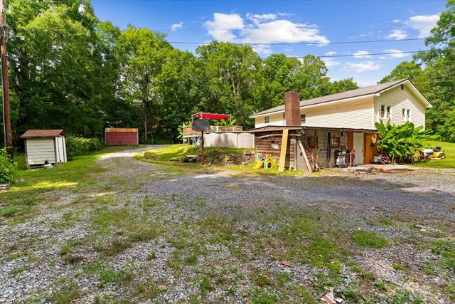 2151 Holly Creek Cool Springs Road, Chatsworth, GA 30705