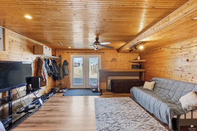 706 W Vine Street, Junction City, KS 66441