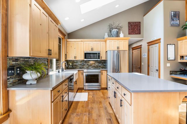 14597 Bluegrass Loop, Sisters, OR 97759