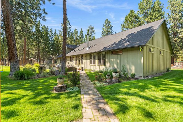 14597 Bluegrass Loop, Sisters, OR 97759