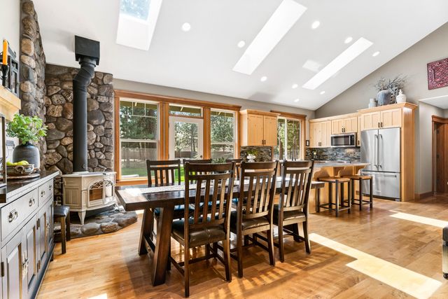 14597 Bluegrass Loop, Sisters, OR 97759