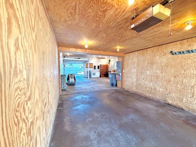 1819 6th Street S, Moorhead, MN 56560