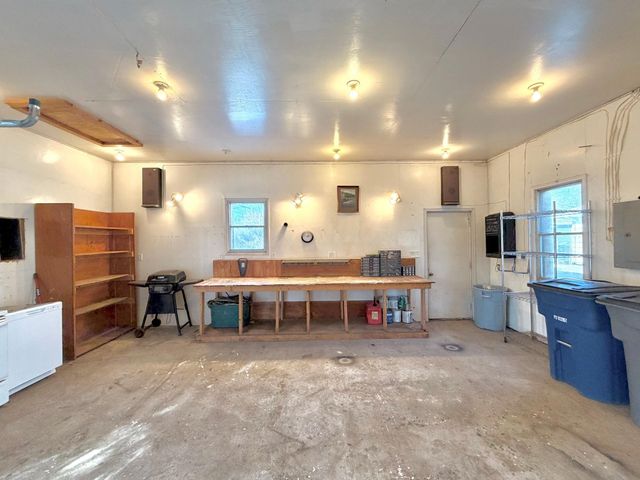 1819 6th Street S, Moorhead, MN 56560