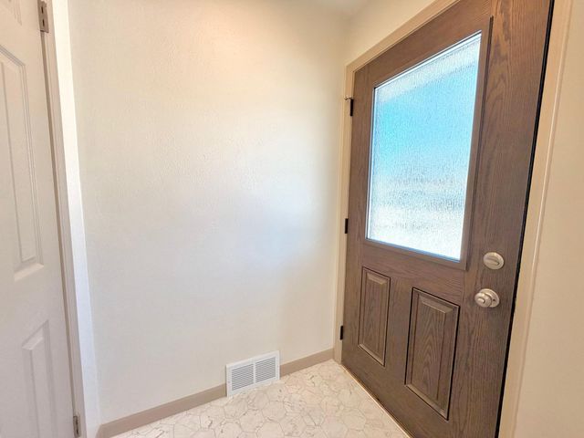 1819 6th Street S, Moorhead, MN 56560