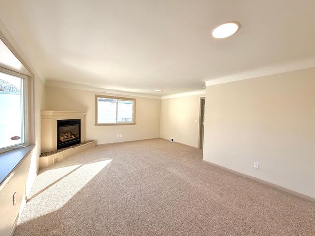 1819 6th Street S, Moorhead, MN 56560