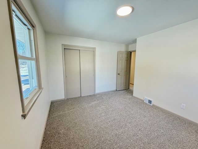 1819 6th Street S, Moorhead, MN 56560