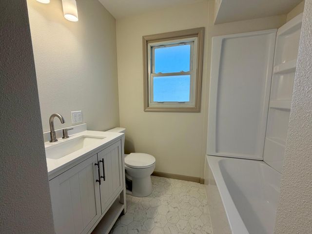 1819 6th Street S, Moorhead, MN 56560