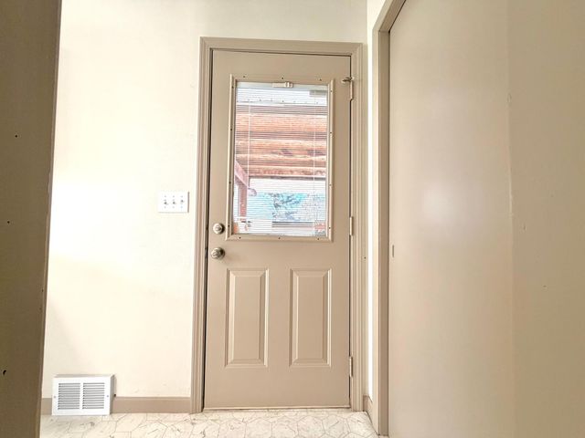 1819 6th Street S, Moorhead, MN 56560